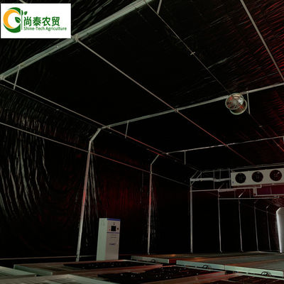 Cuadro de acero galvanizado en caliente Banco móvil Automatizado Invernadero de privación de luz